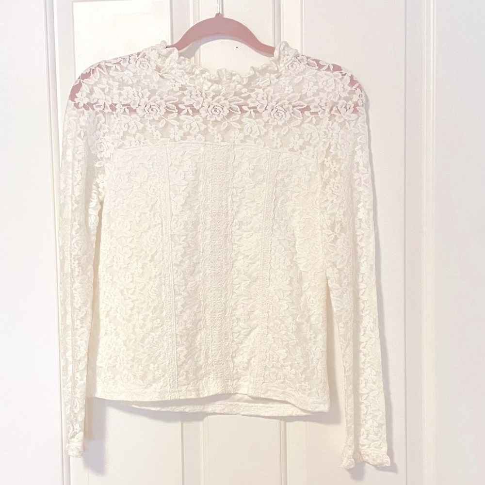 LIZ LISA White Lace Top